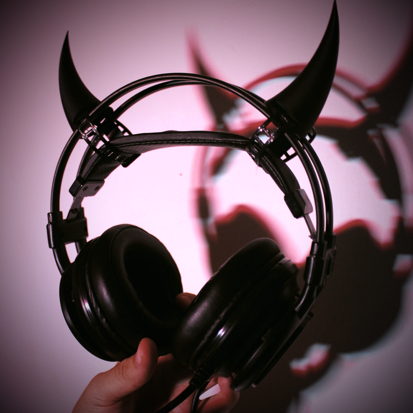 Headphone horns