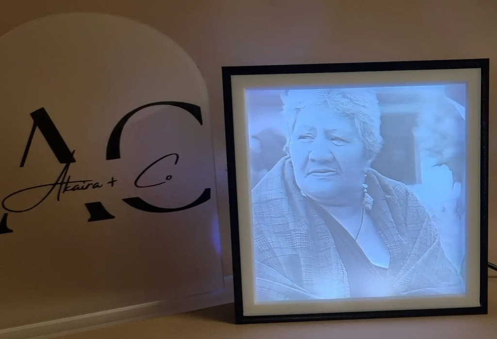 Lithophane heart light box