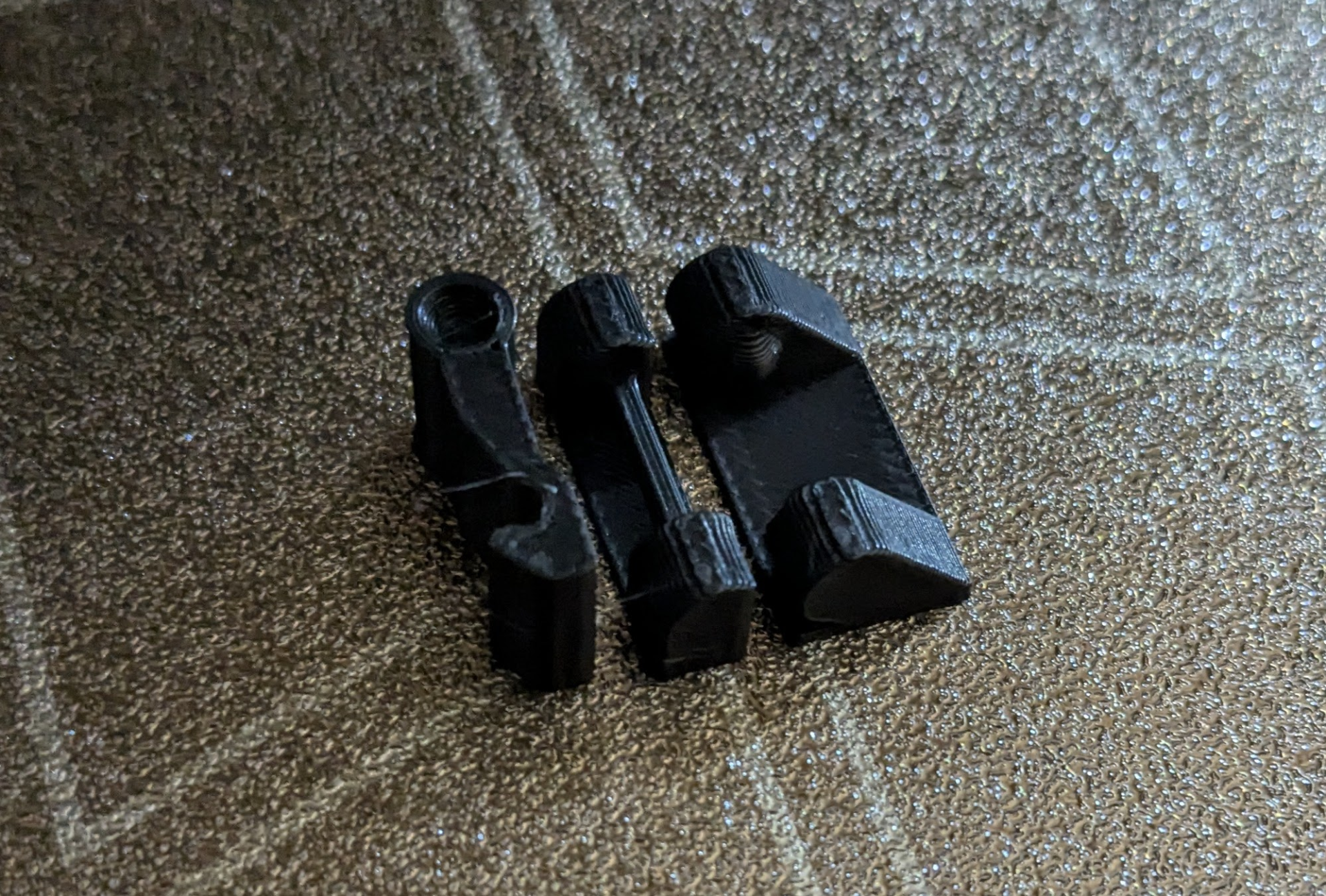 Standalone Latch for Small Boxes