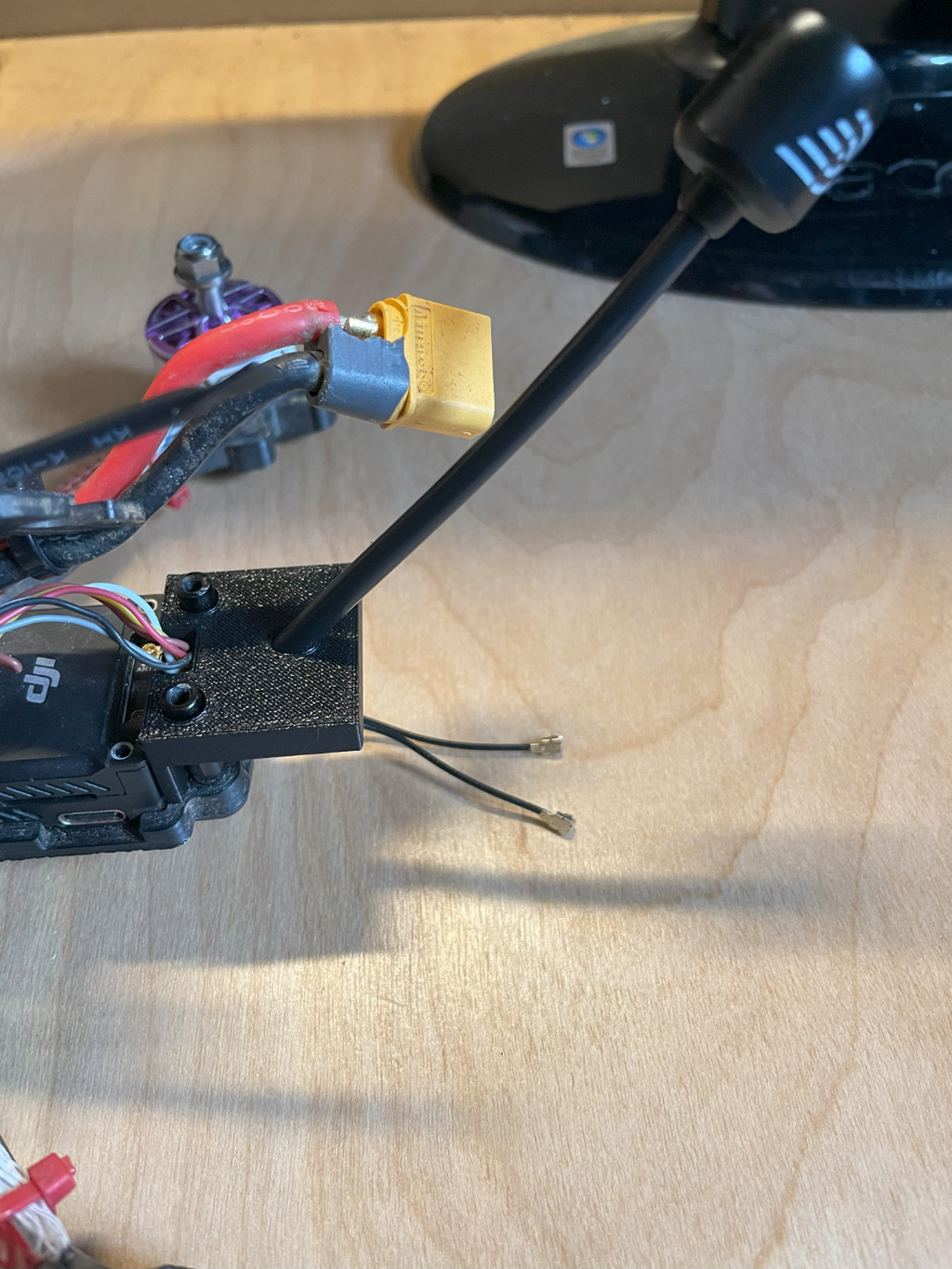 Runcam DJI O3 antenna mount for TBS Source one V5