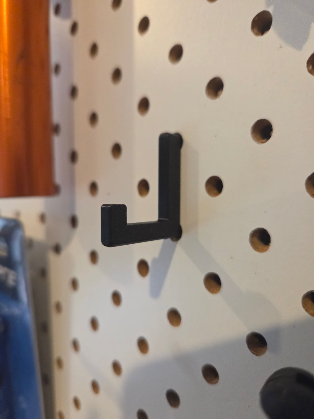 Bunning CUSTOMWood Pegboard beg