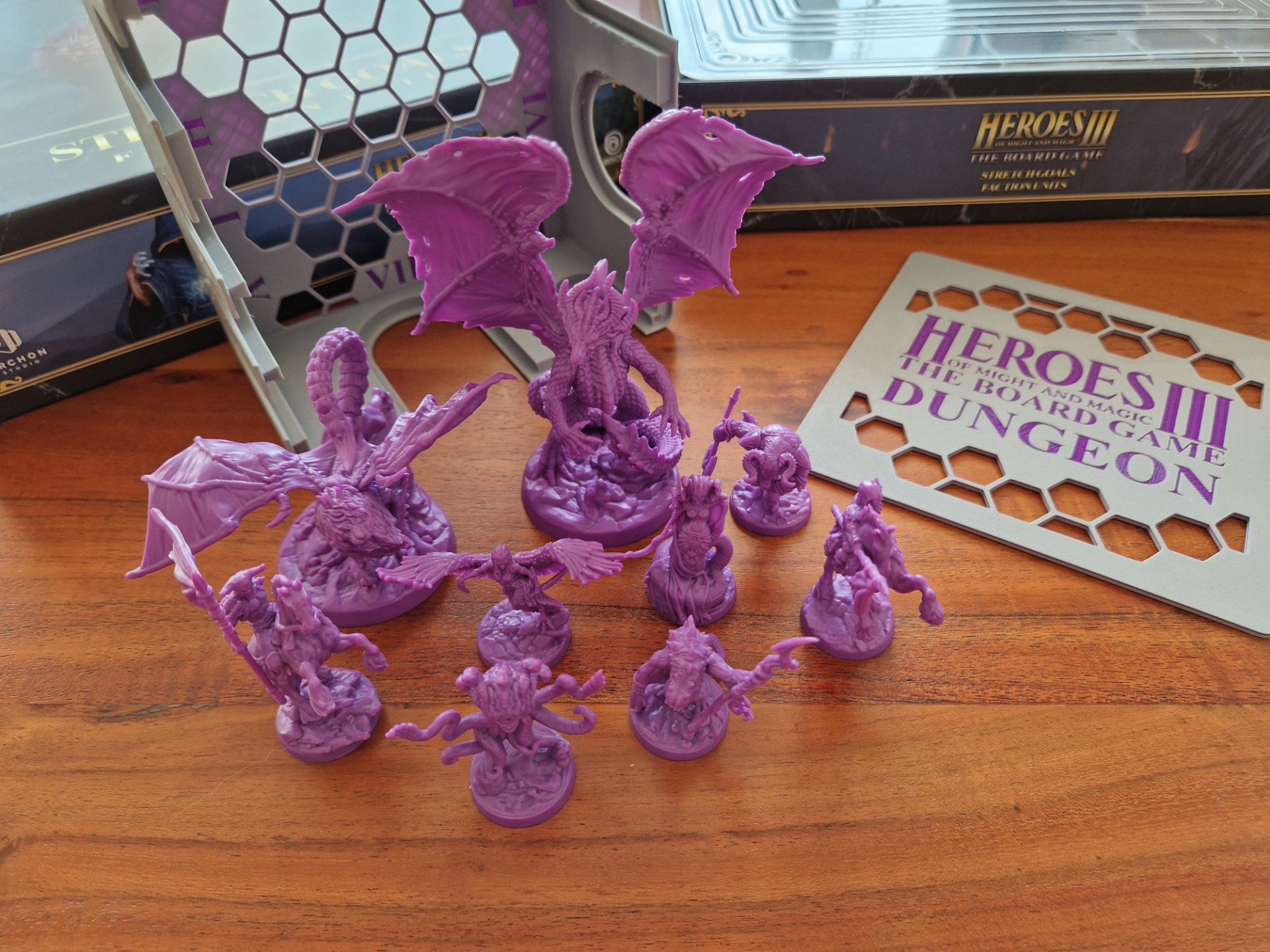 Dungeon miniatures insert for Heroes 3 Board Game