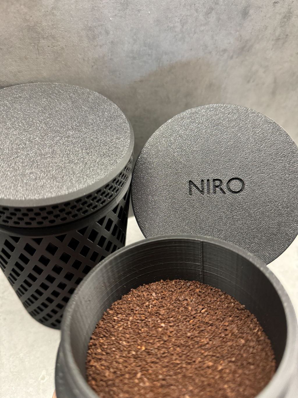 Container with Screw top / No Support