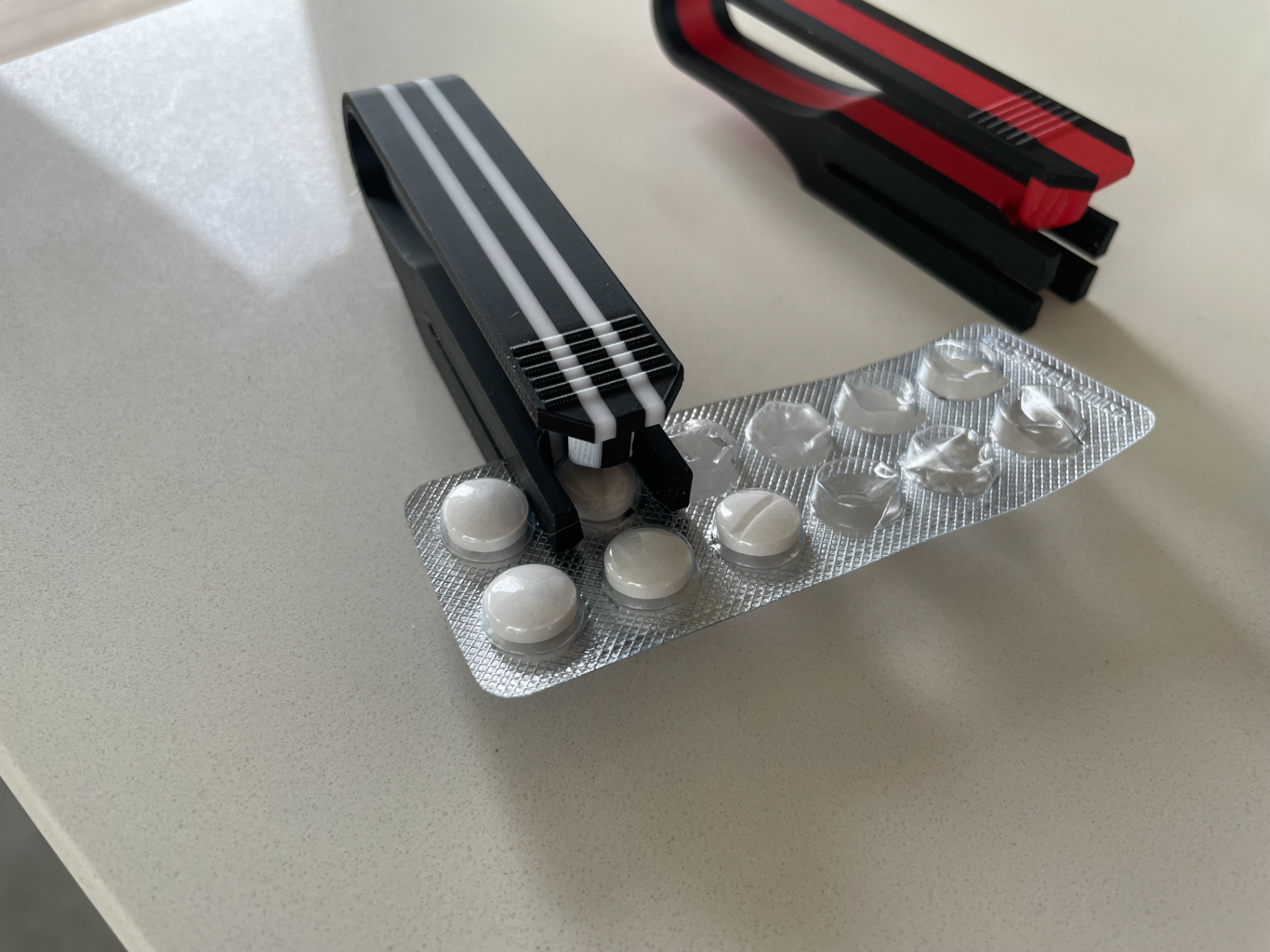 Pill Popper Tool (for Smaller Pills)