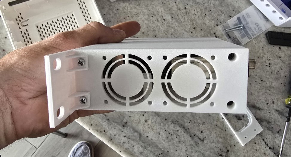 Arris Surfboard SB8200 Rack Mount 10 Inch Remix