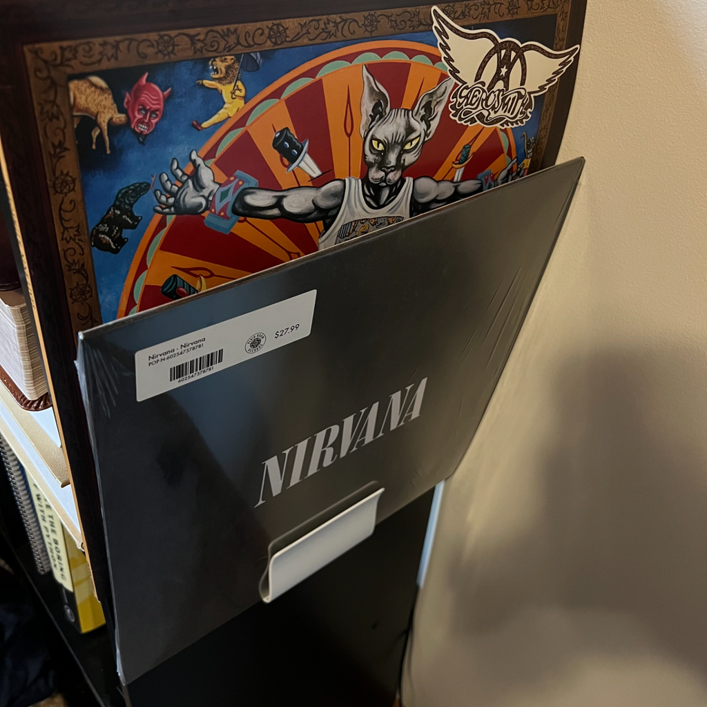 Vinyl Wall Mount - Single