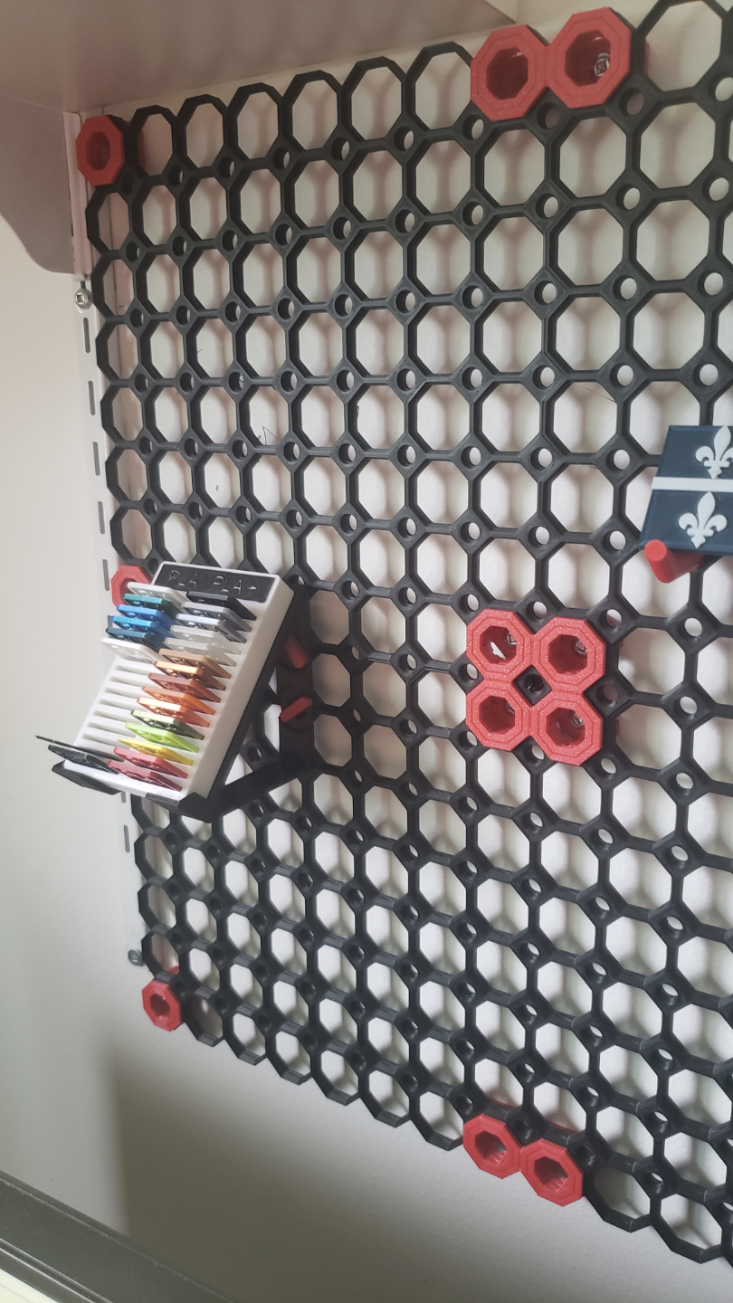 Swatches holder compatible with the multiboard