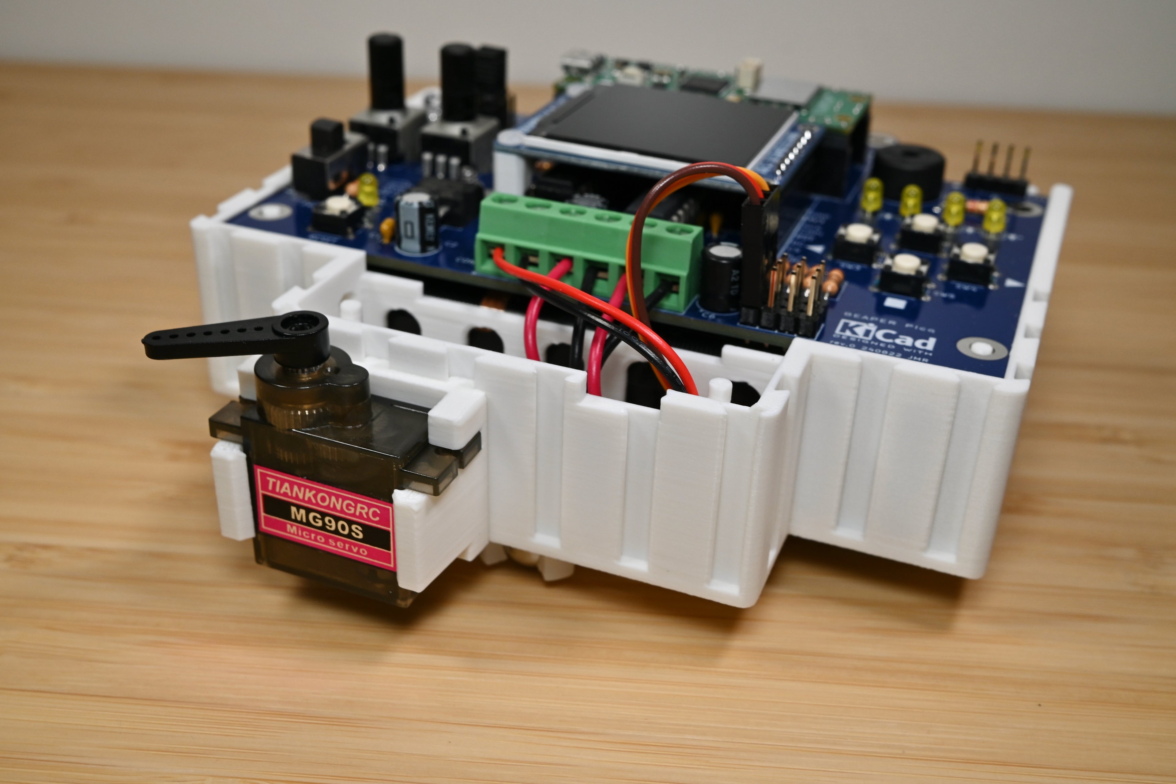 BEAPER Bot MG90S Servo Holders
