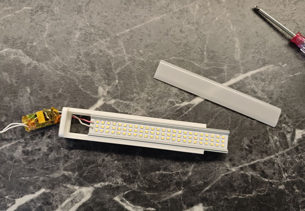 2528_Applique con led G23