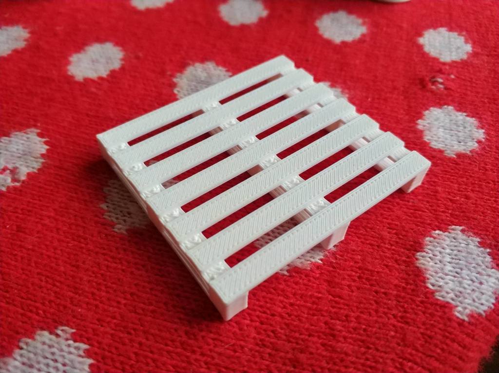 simple 1/20 scale pallet