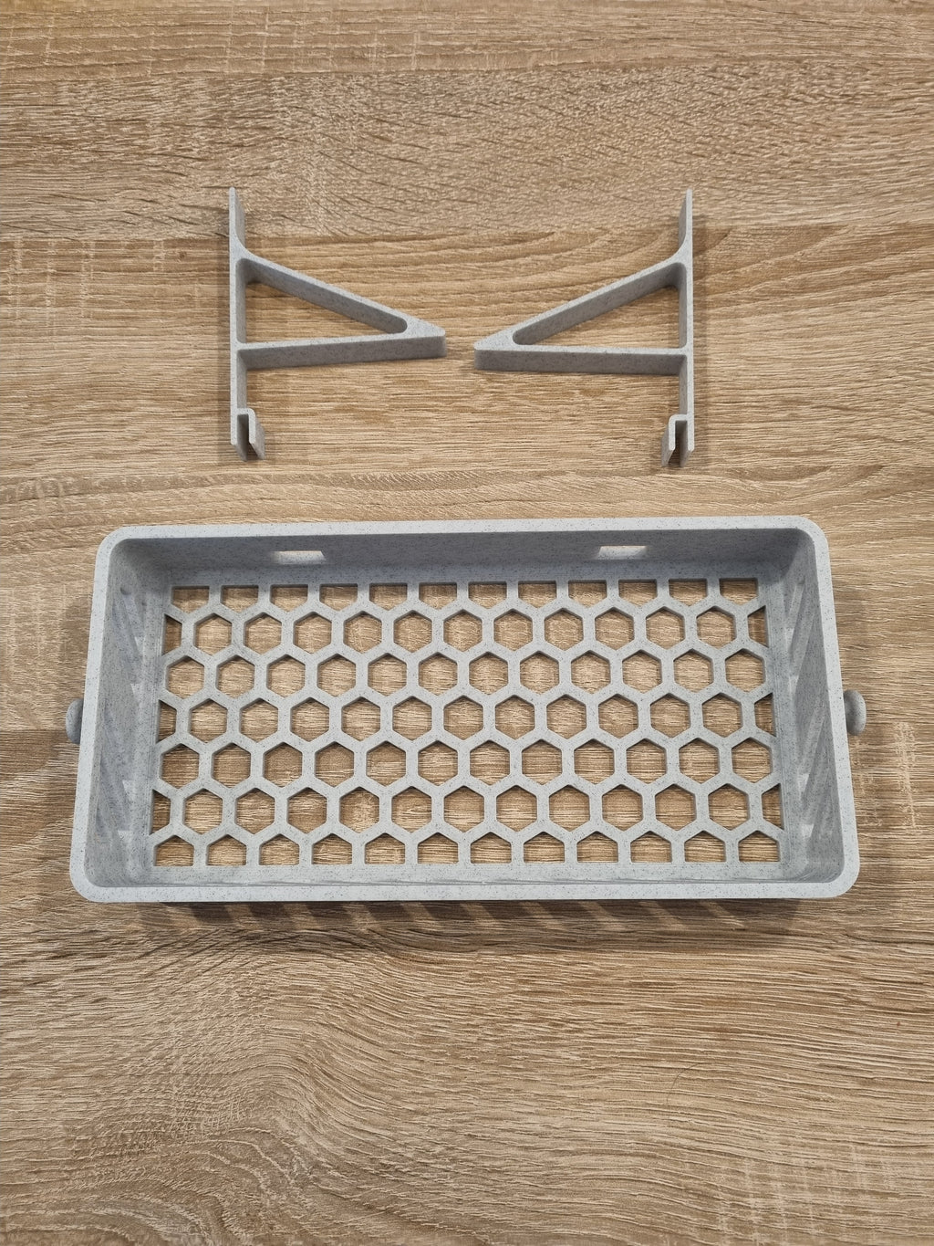Large Shower Tray with integrated hooks
