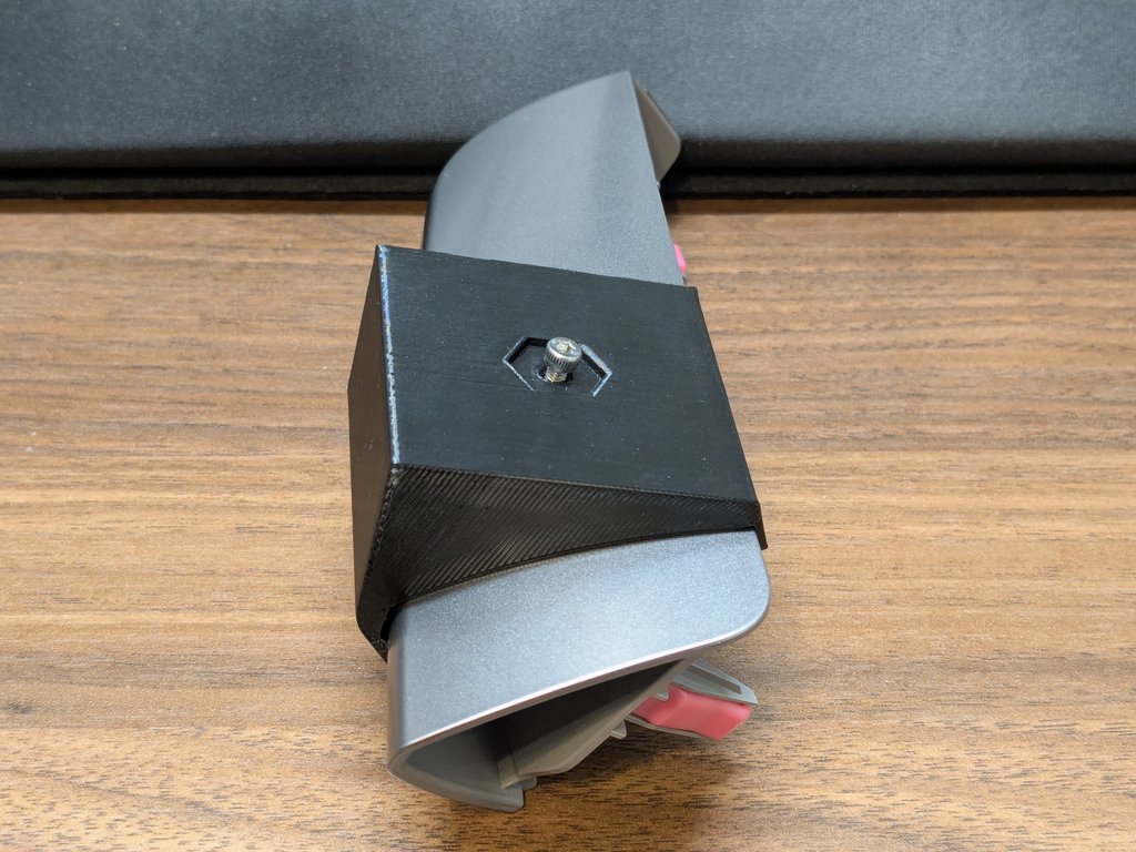 RAV4 Left-side Dashboard Mount