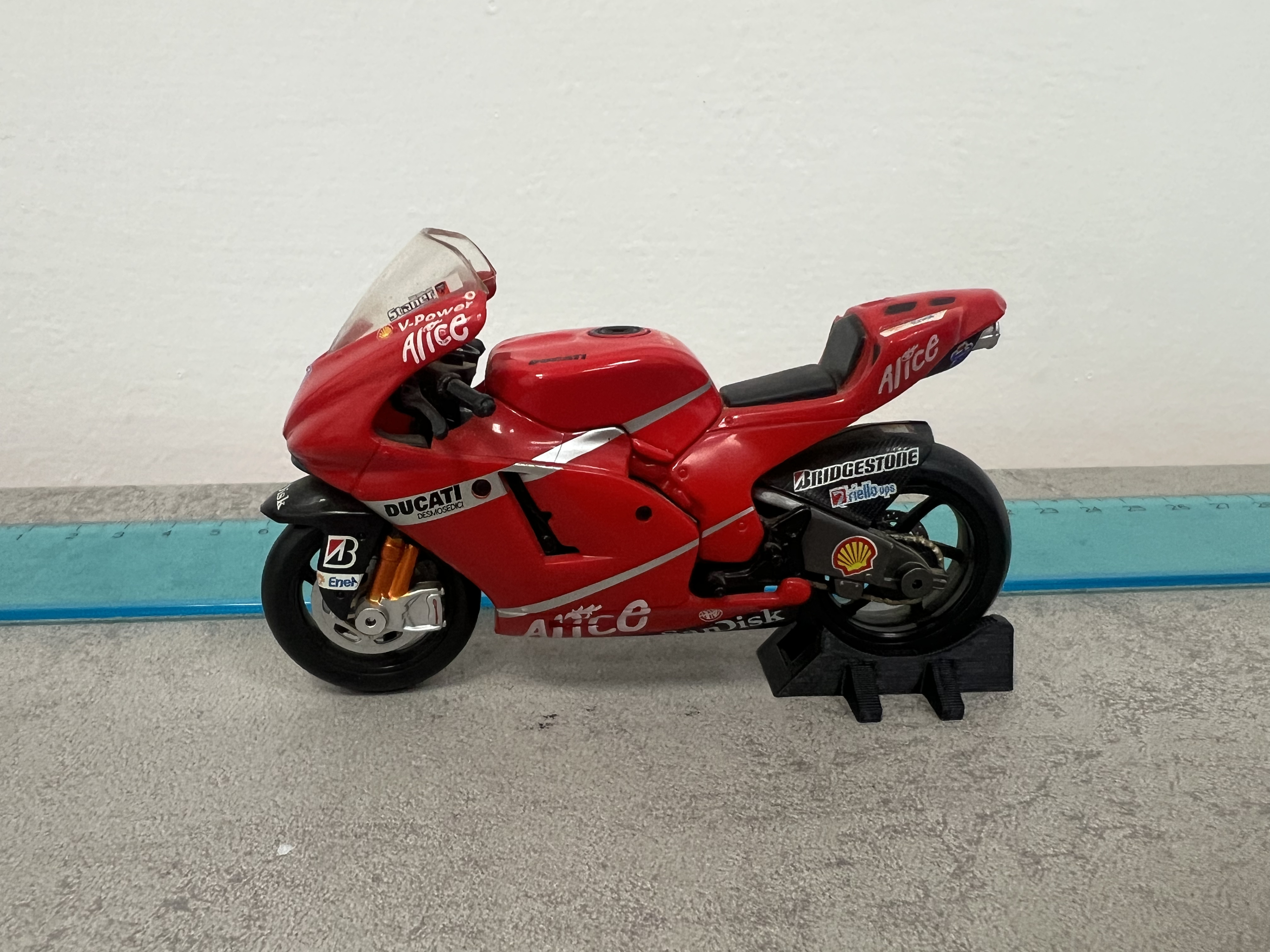 Maisto 1:18 motorcycle stand
