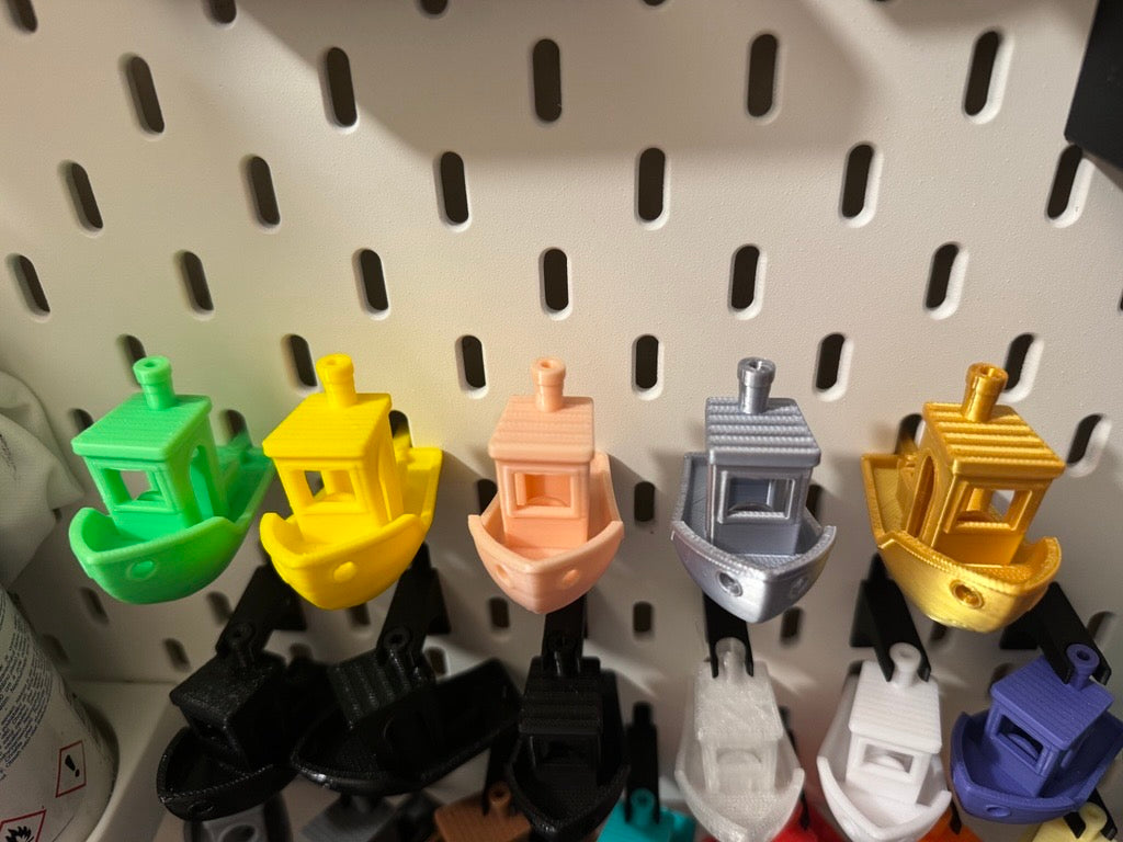 SKADIS BENCHY