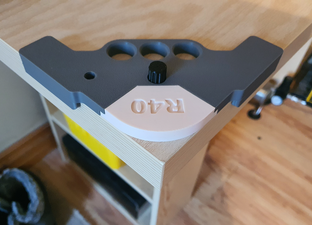 Corner Jig with changeable Radius/Chamfer inserts
