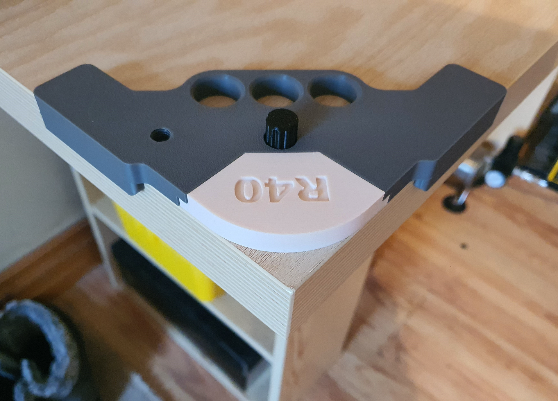 Corner Jig with changeable Radius/Chamfer inserts