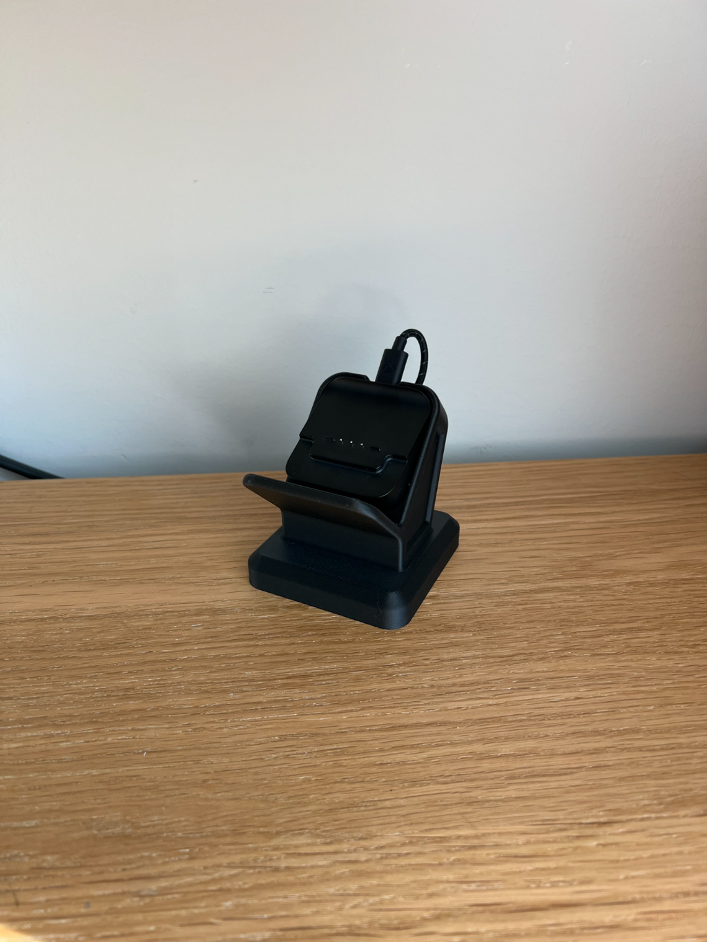 Xbox elite controller stand
