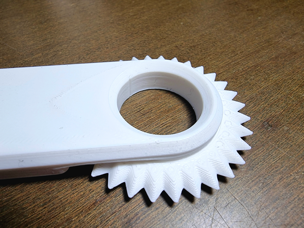 Utensile per la foratura ed il taglio del cartone