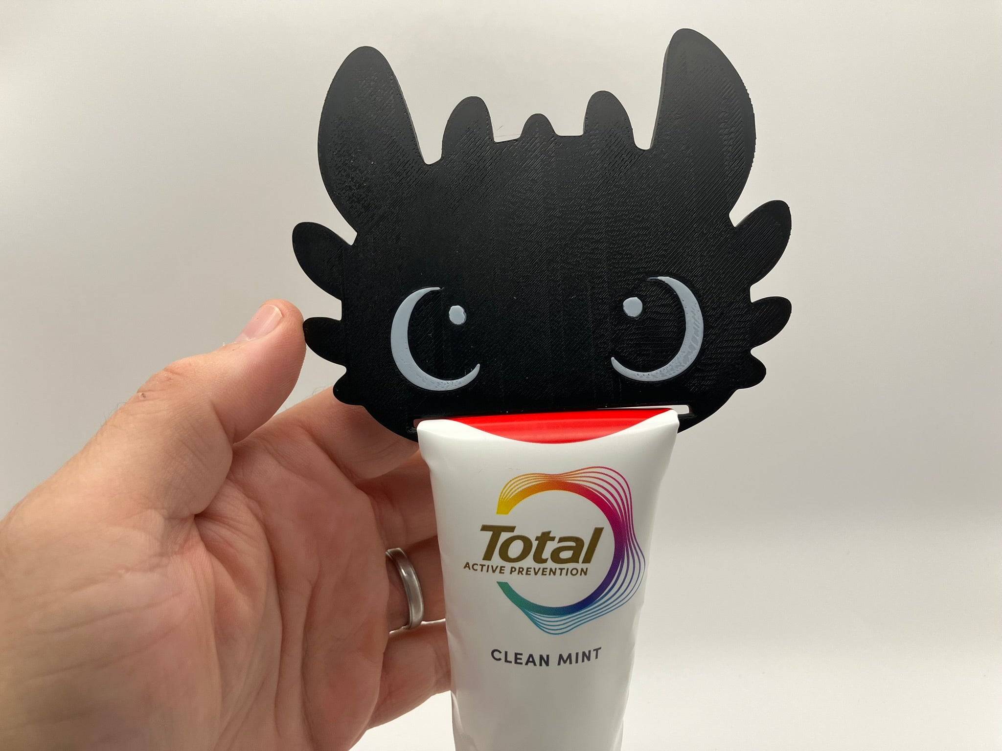 Toothless Toothpaste Squeezer