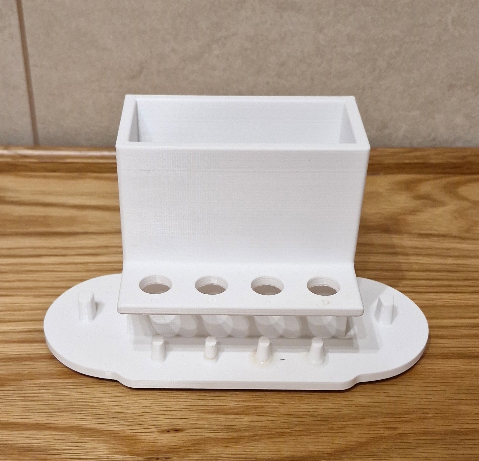 Porta spazzolini elettrici e dentifricio