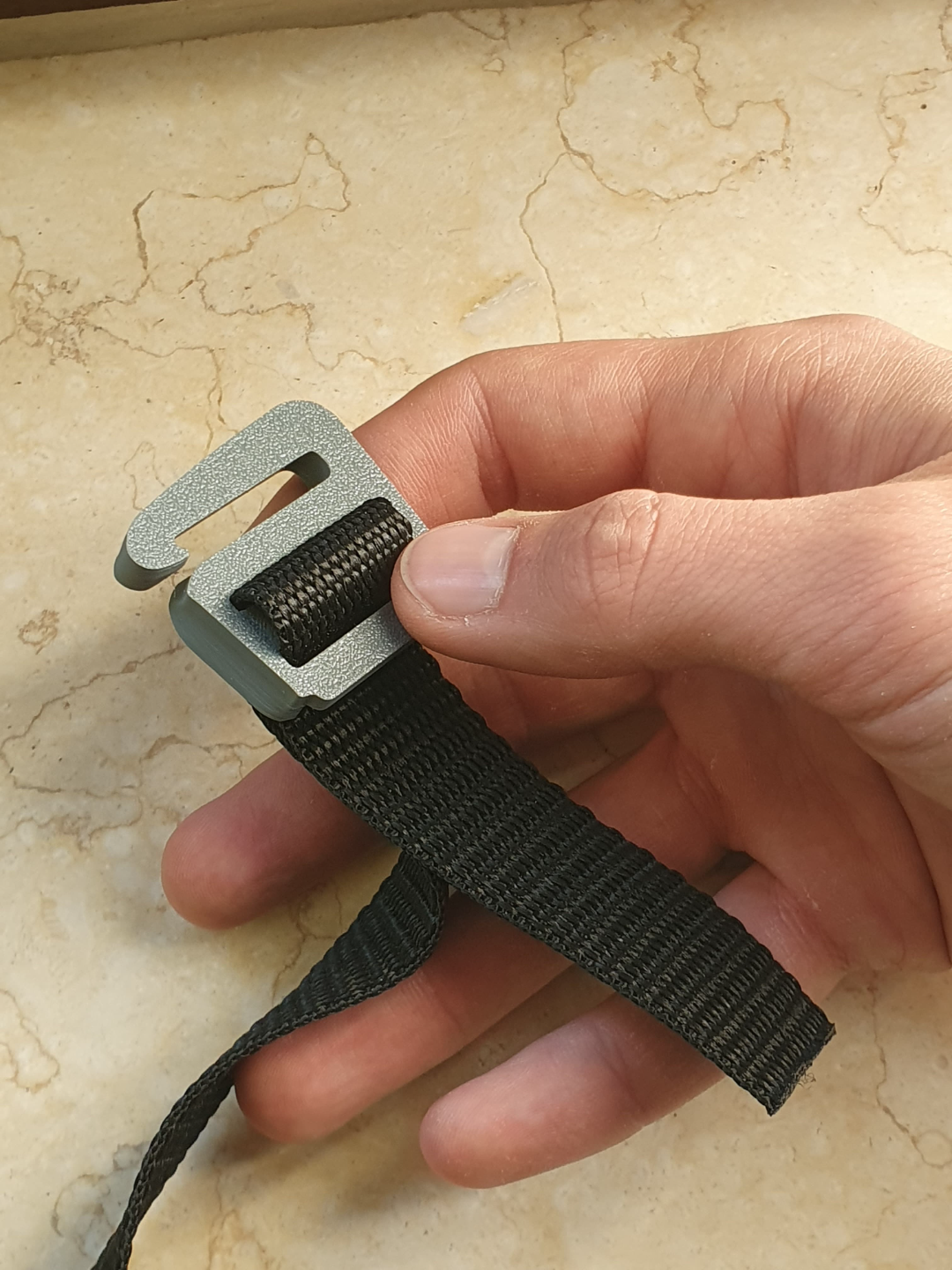 G hook buckle for 20mm (3/4'') and 25mm (1'')