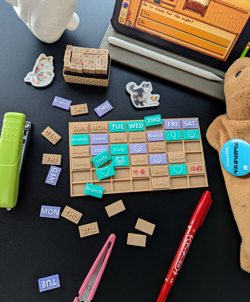 Weekly planner - AMS not required, make your own custom insert with "Make My Sign" tool