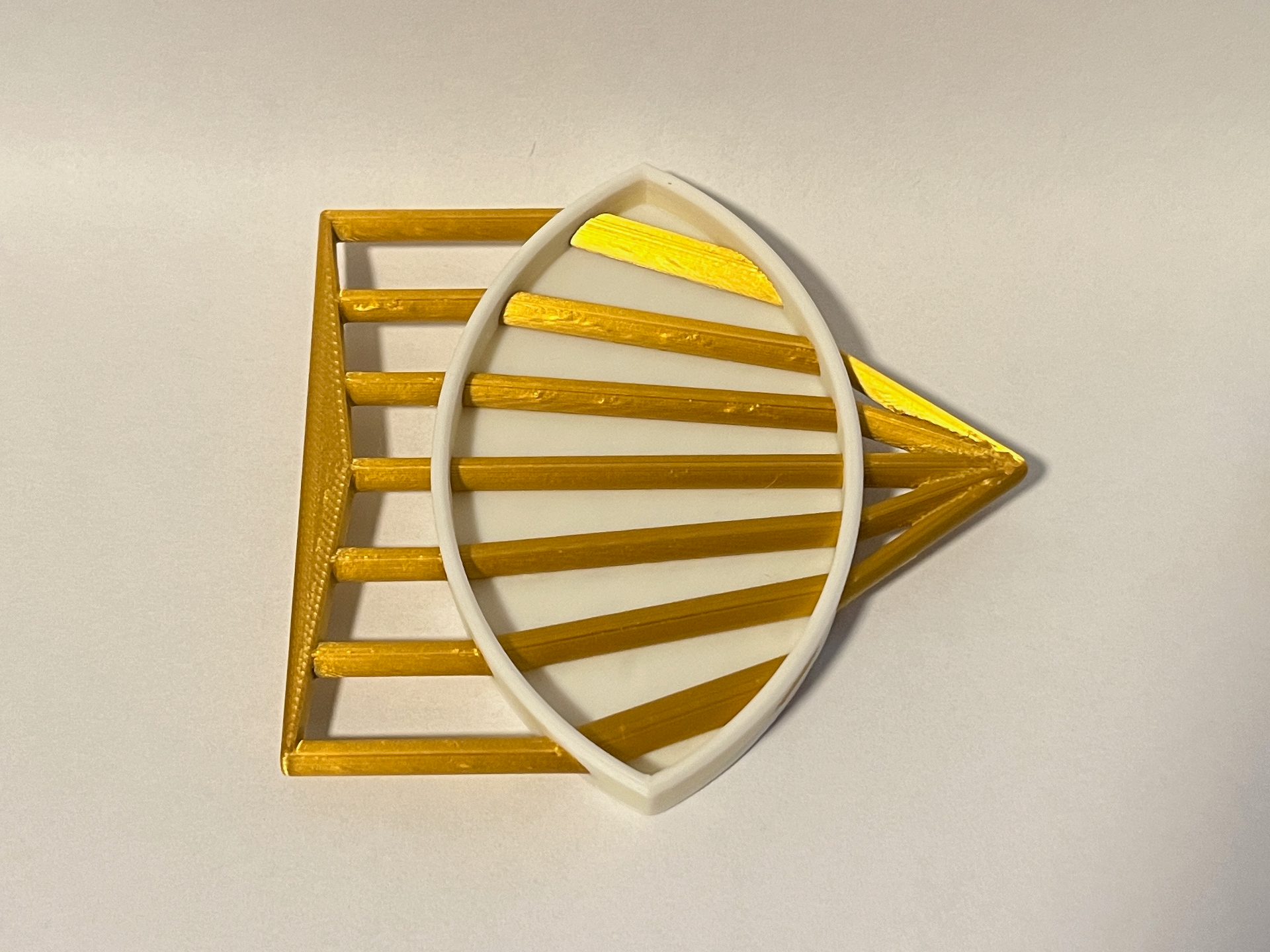 Lens refraction cutaway