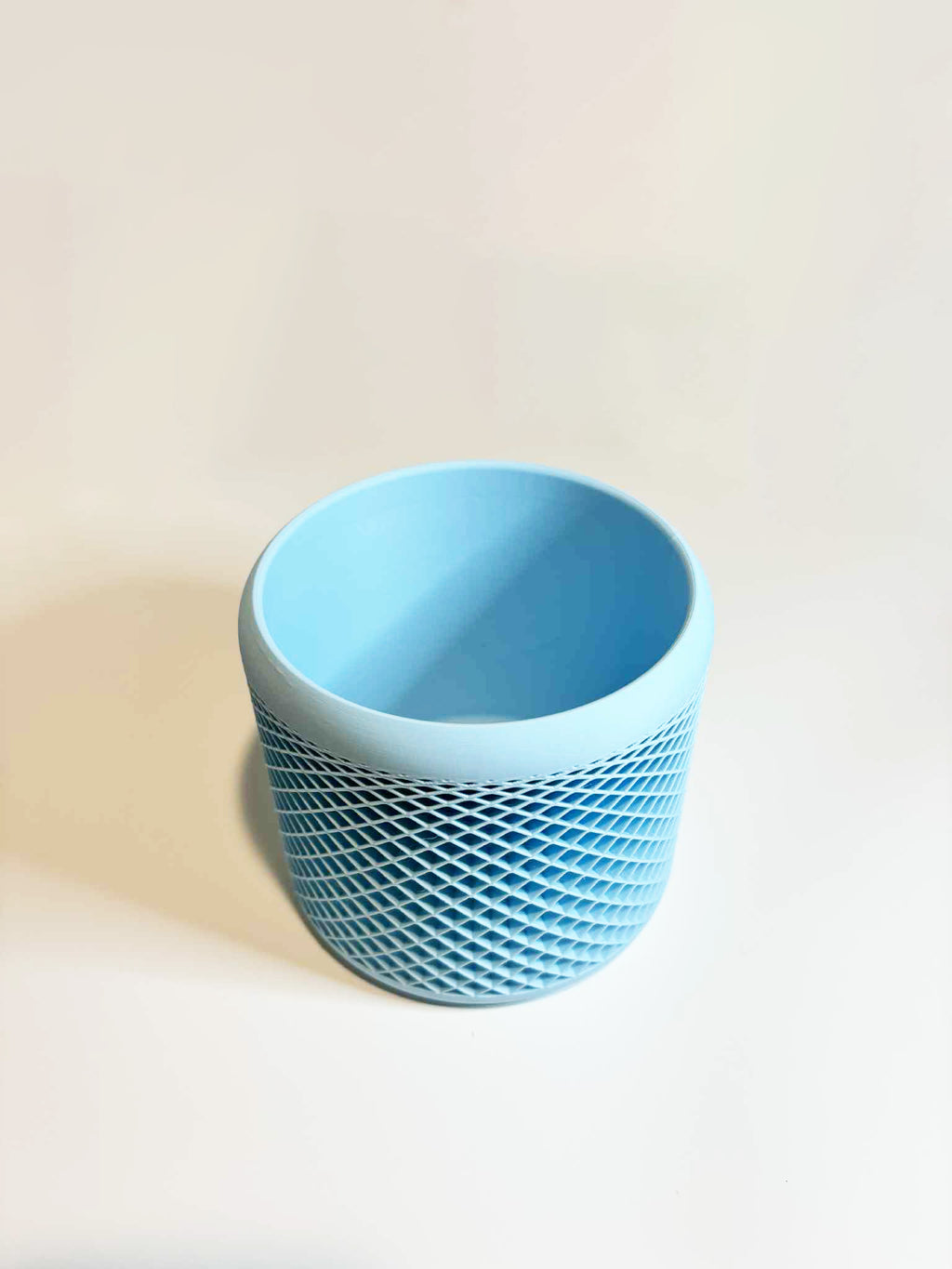 Tall mesh planter (free commercial use)