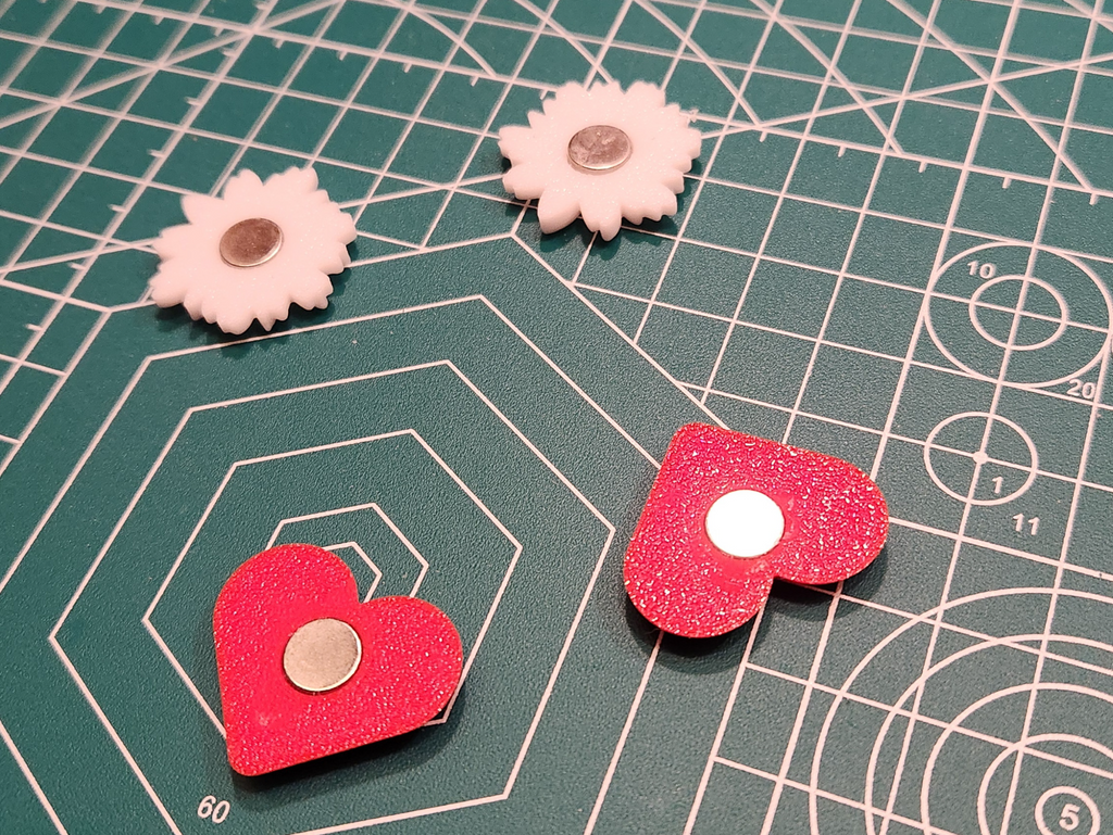 Hearts and Flowers Magnetic Buddies