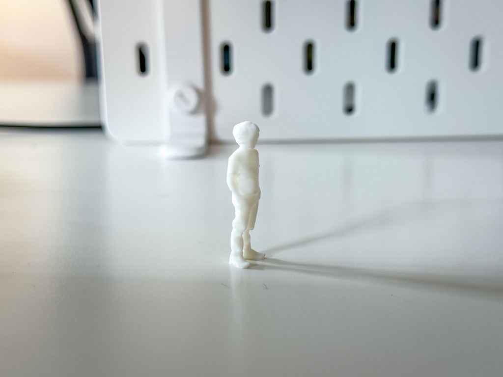 Miniature Kid/Child for your Diorama