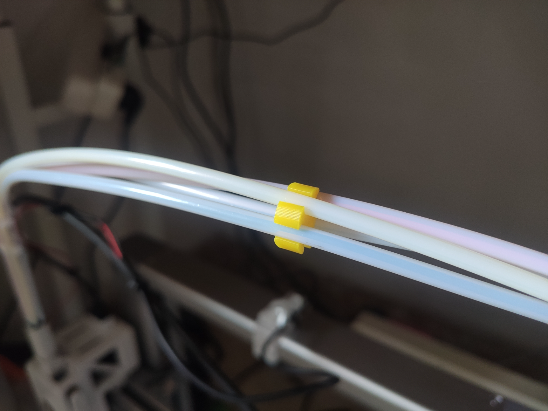 5孔特氟龙管固定器 5-hole Teflon tube fixator