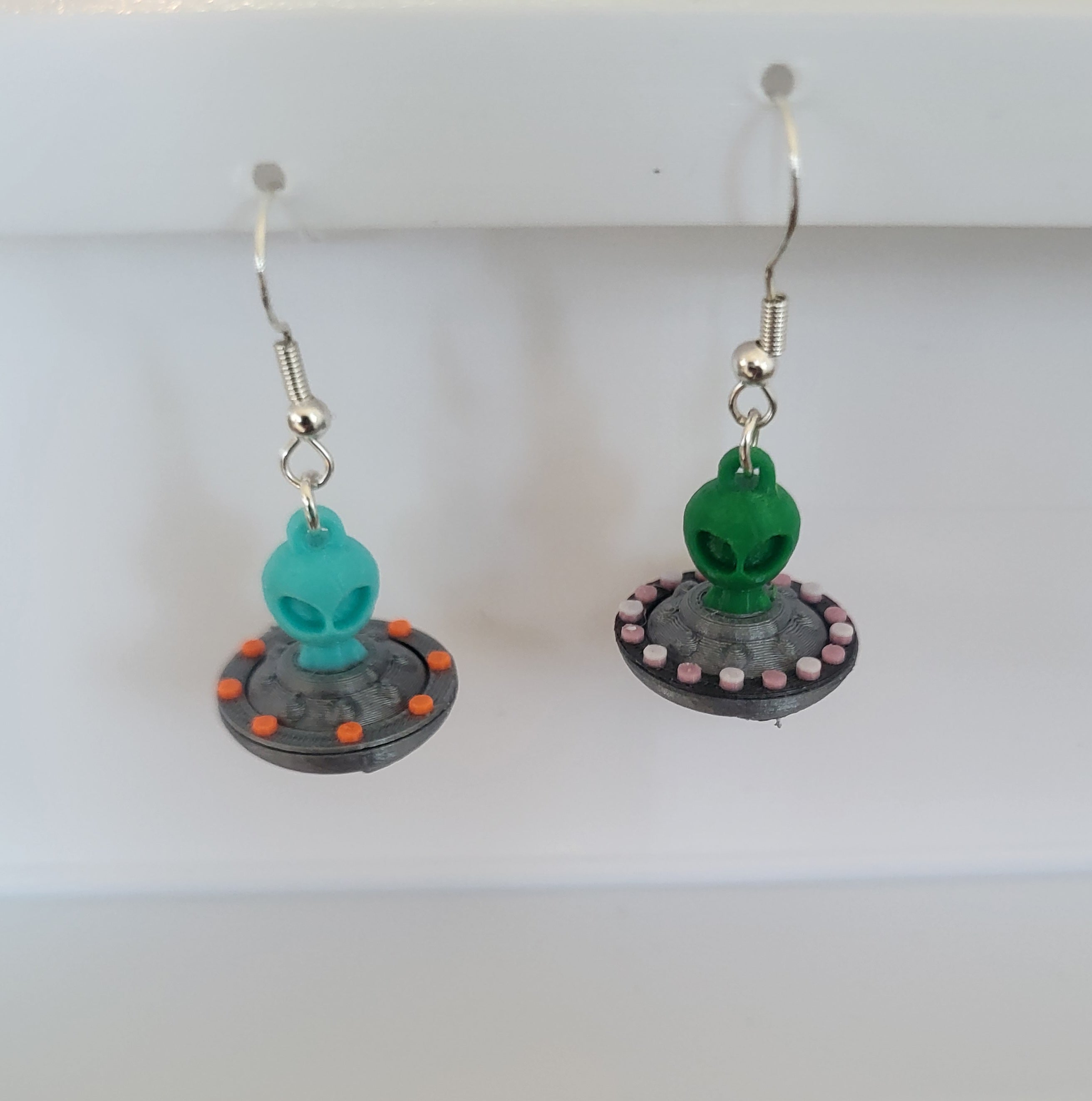 alien ufo earrings and keyring