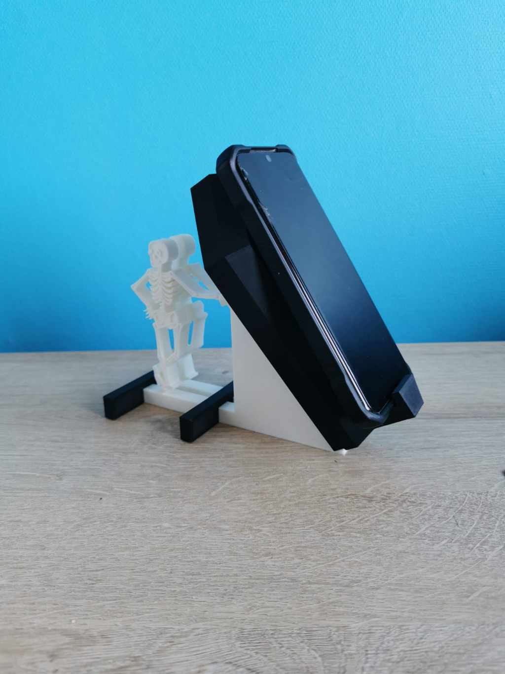 Skeletons phone stand