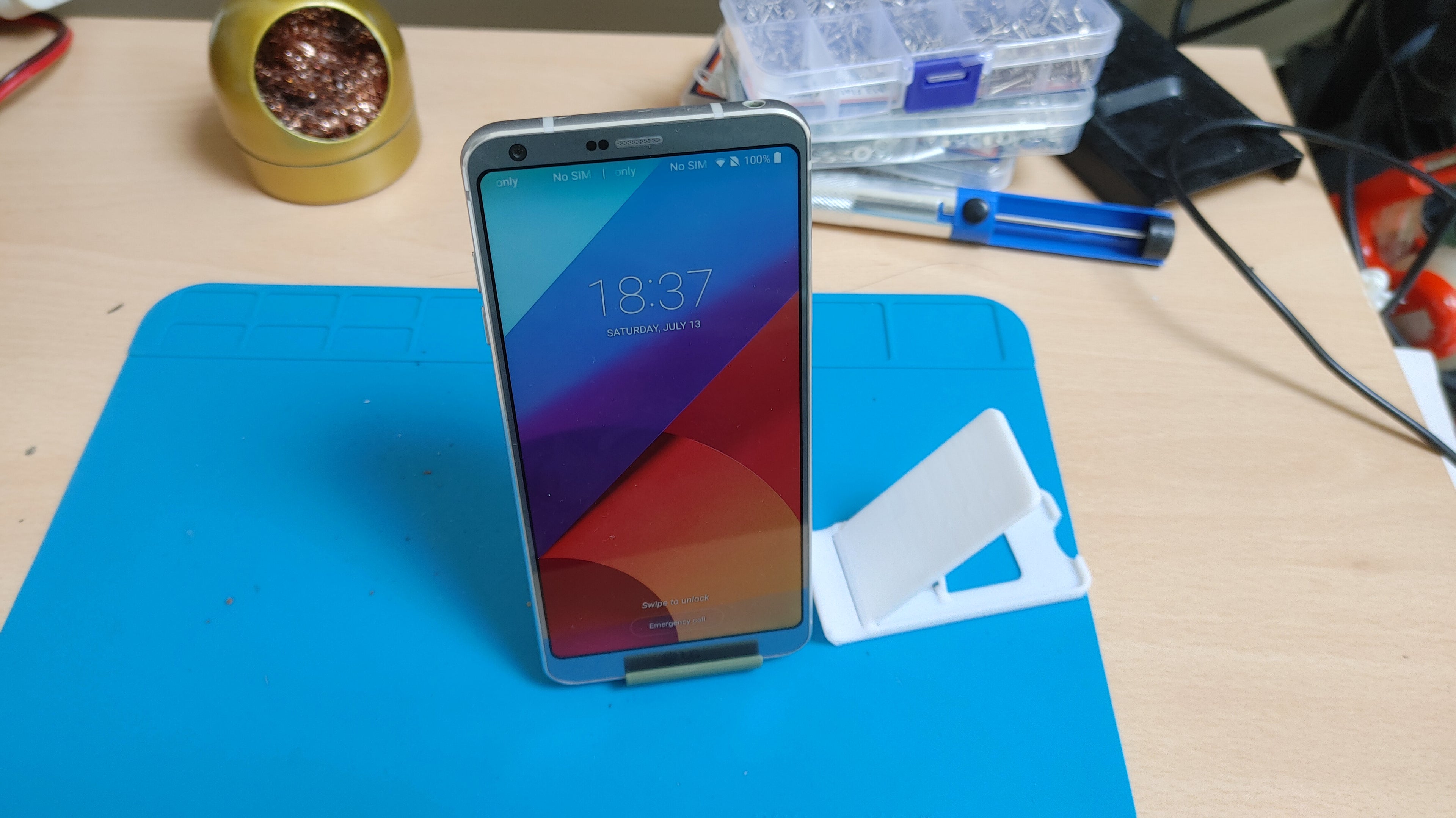 Adjustable Phone Stand (Print-in-place)