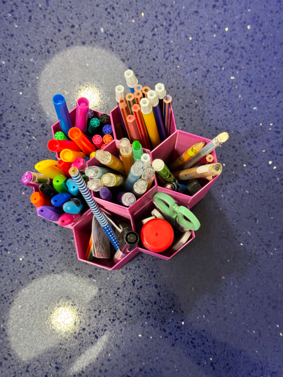 Hexagonal multi-tired desk organiser