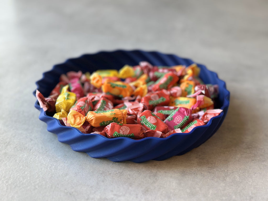 Flat tray