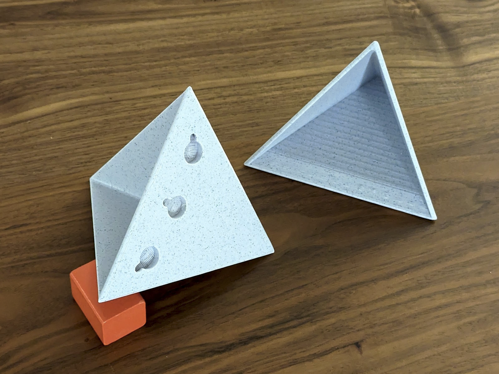 Tetrahedron Planter Pot