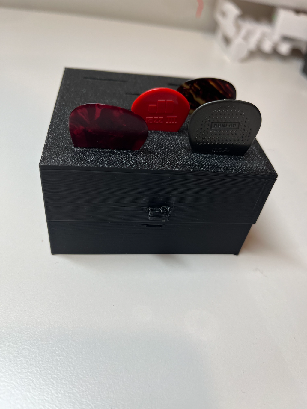 Guitar pick holder