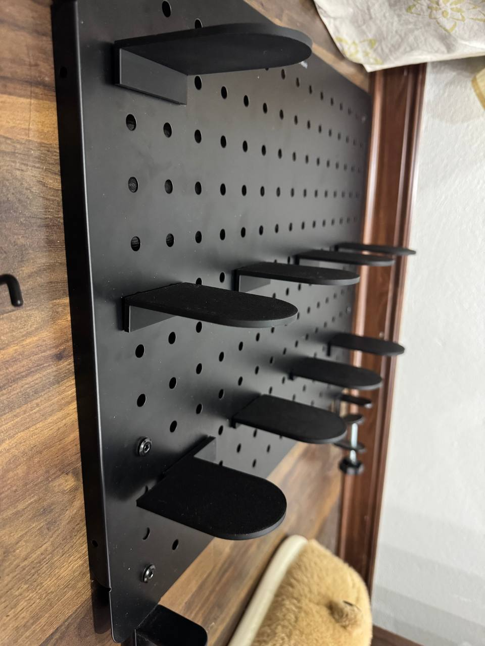 Round pegboard shelf