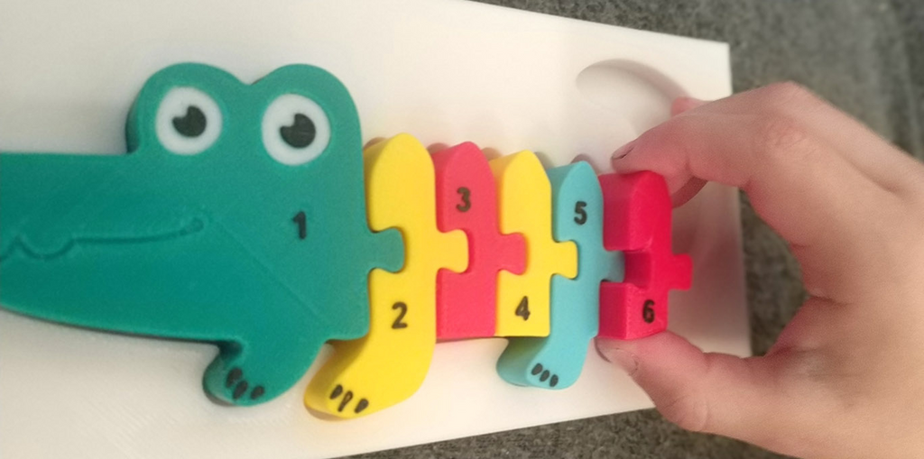 Crocodile - inserting puzzle for kids
