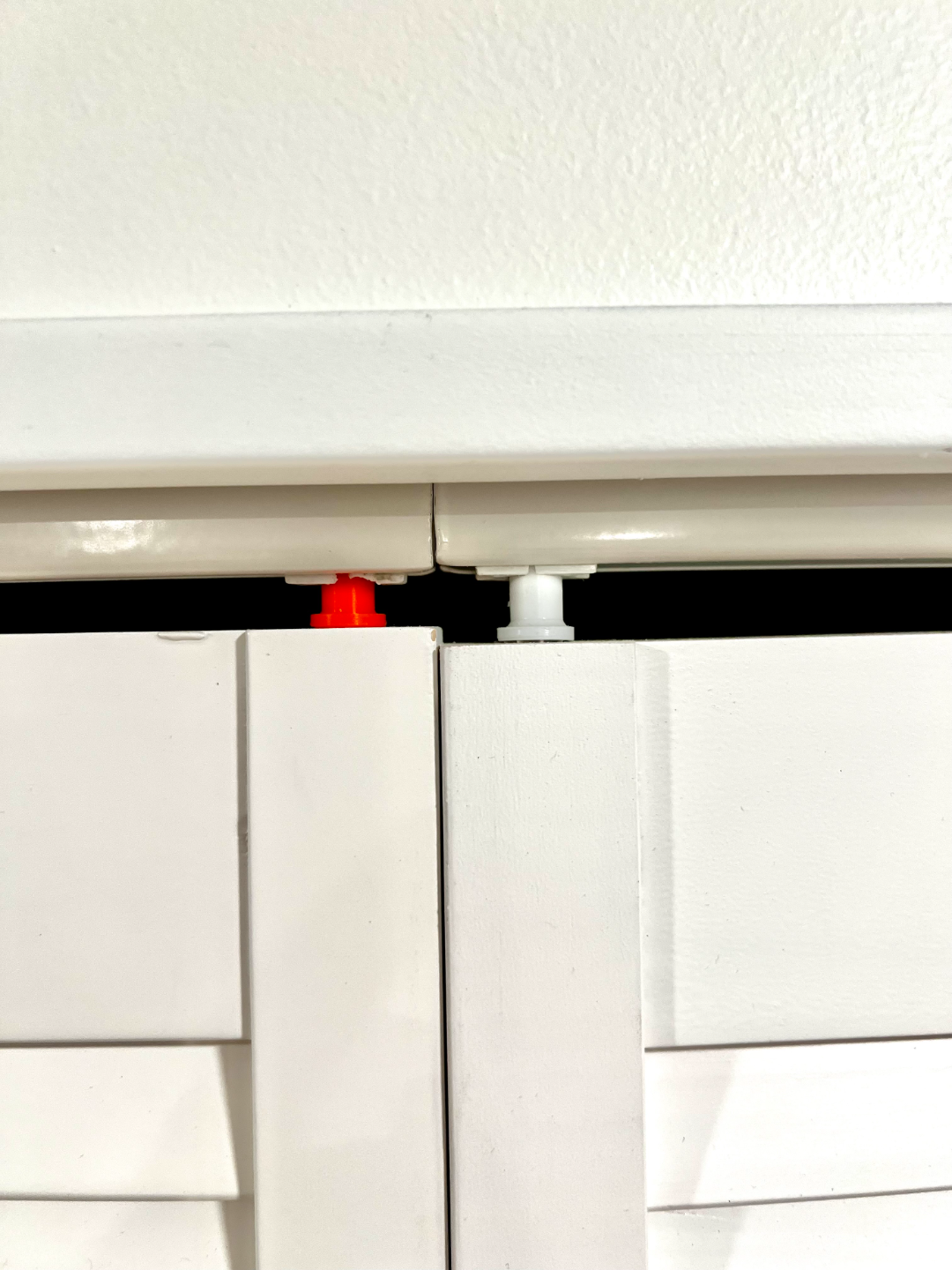LOUVER BI-FOLD CLOSET DOOR PIN