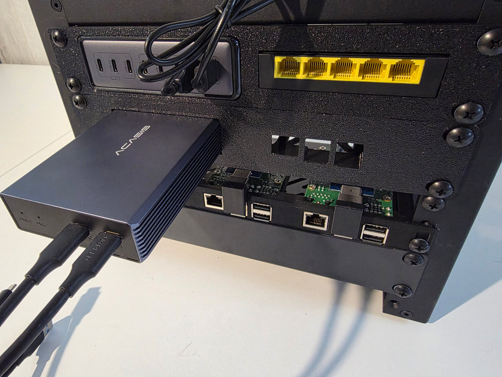 Acasis EC-7252 and Raspberry Pi 4 10" Rack Mount