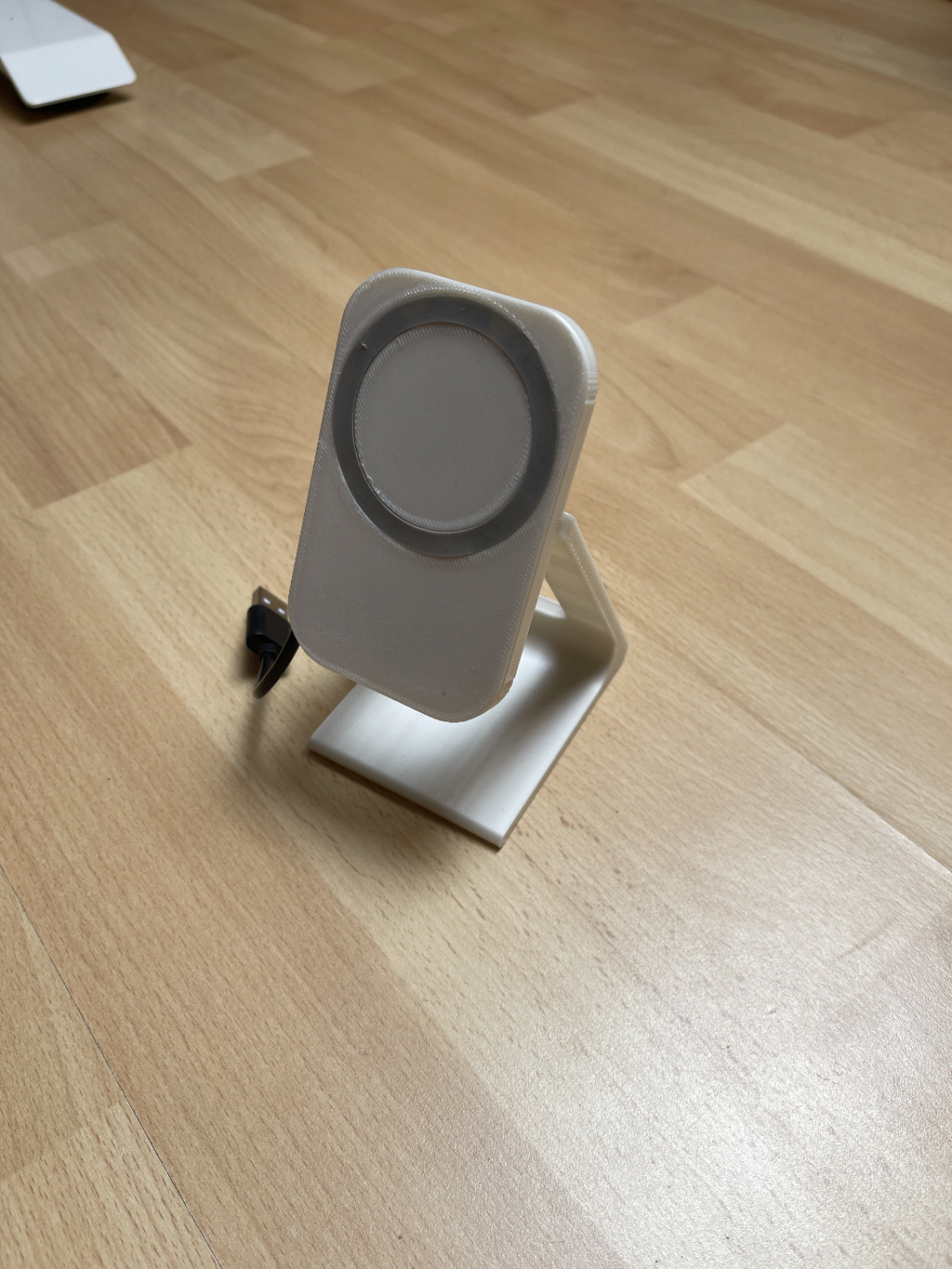 Charging MagSafe Stand