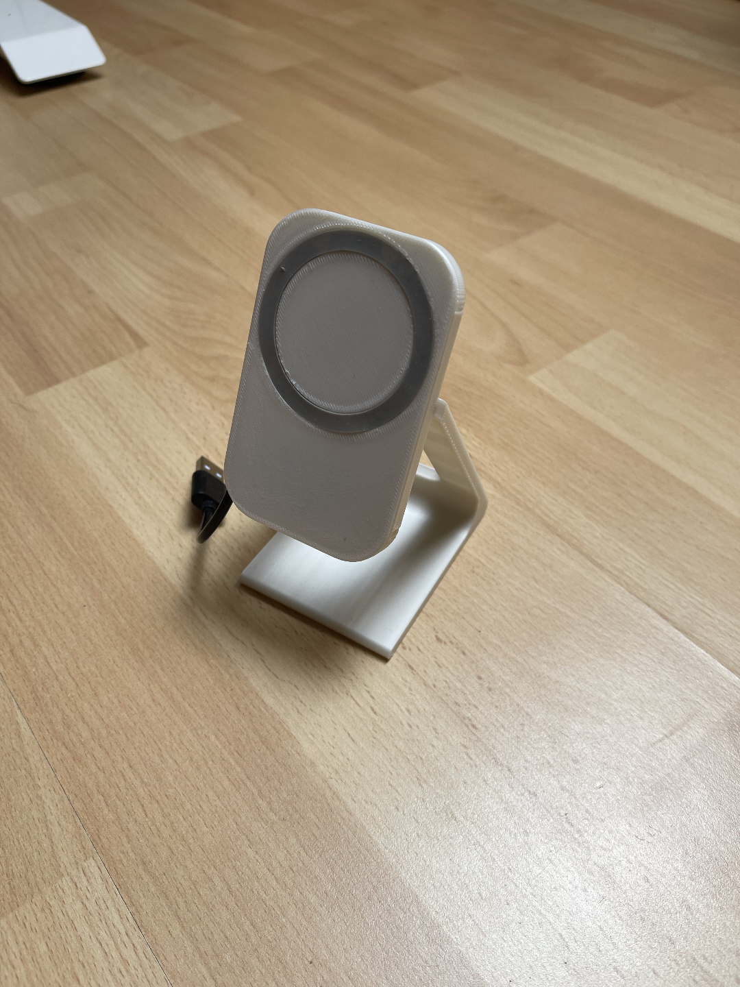 Charging MagSafe Stand