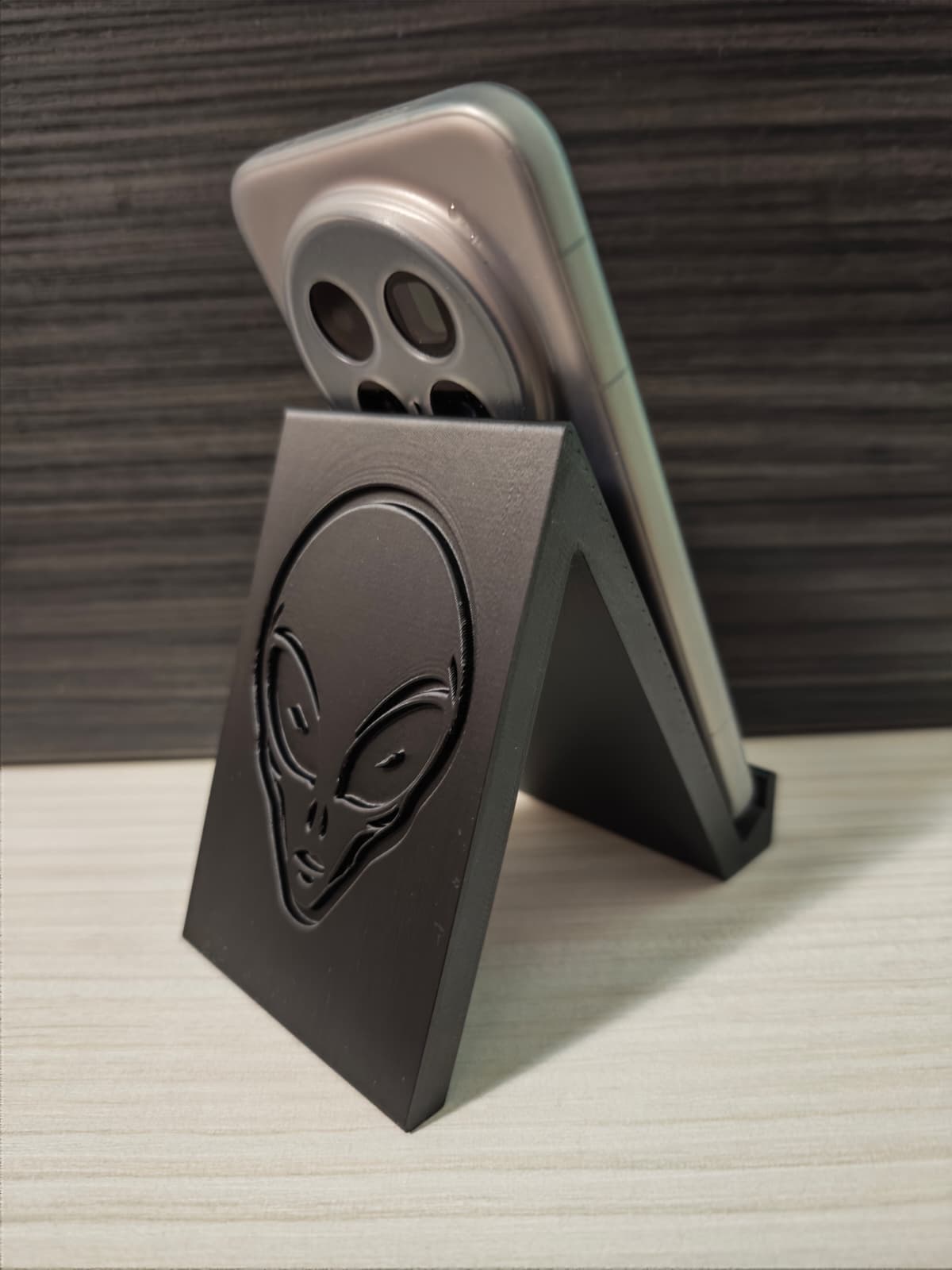 Alien UFO Phone Stand (simple build)