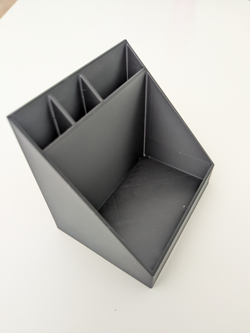 Desk organizer