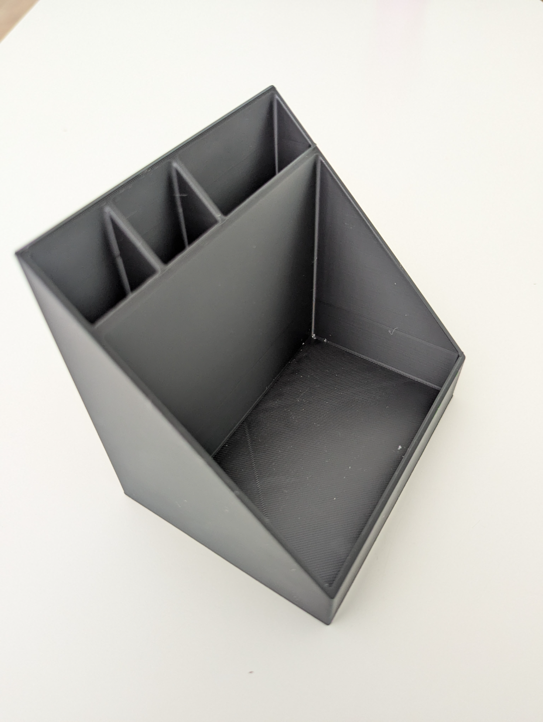Desk organizer