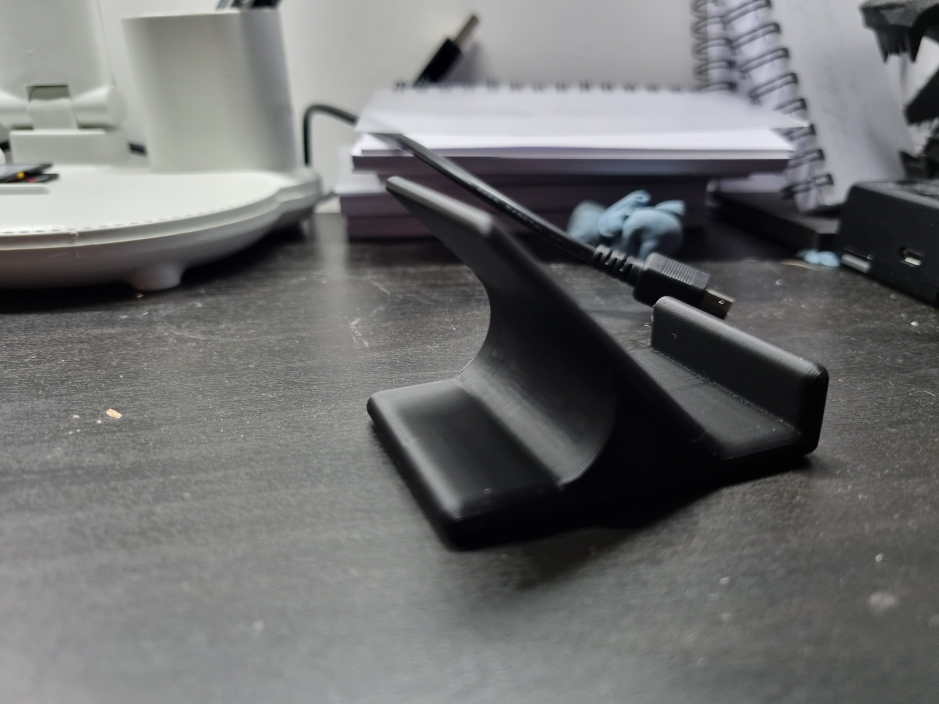 Simple Phone Holder - 45 Degrees