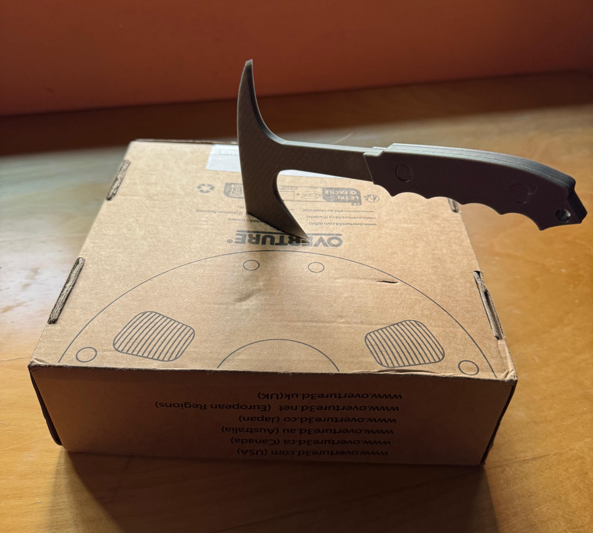 Tomahawk box opener (scalable)