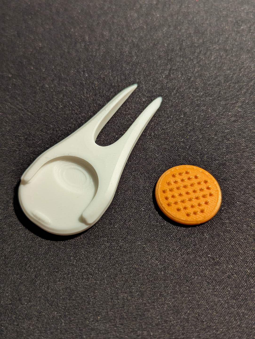 Golf Divot Tool with Marker